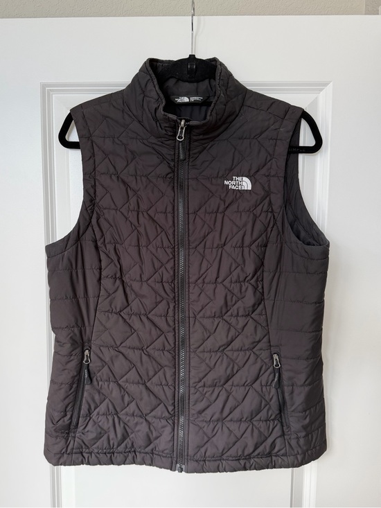 The North Face Jackets & Blazers - The North Face Women's Quilted Vest - Black